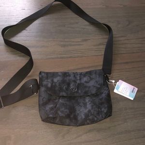 Wear ever you go bag ivivva by lululemon
